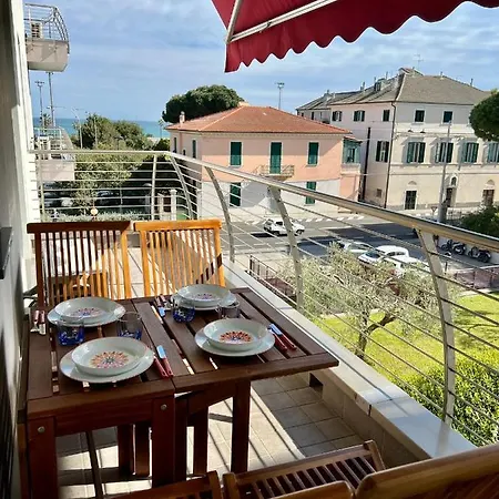 Vista Mare Apartment Savona Exterior photo